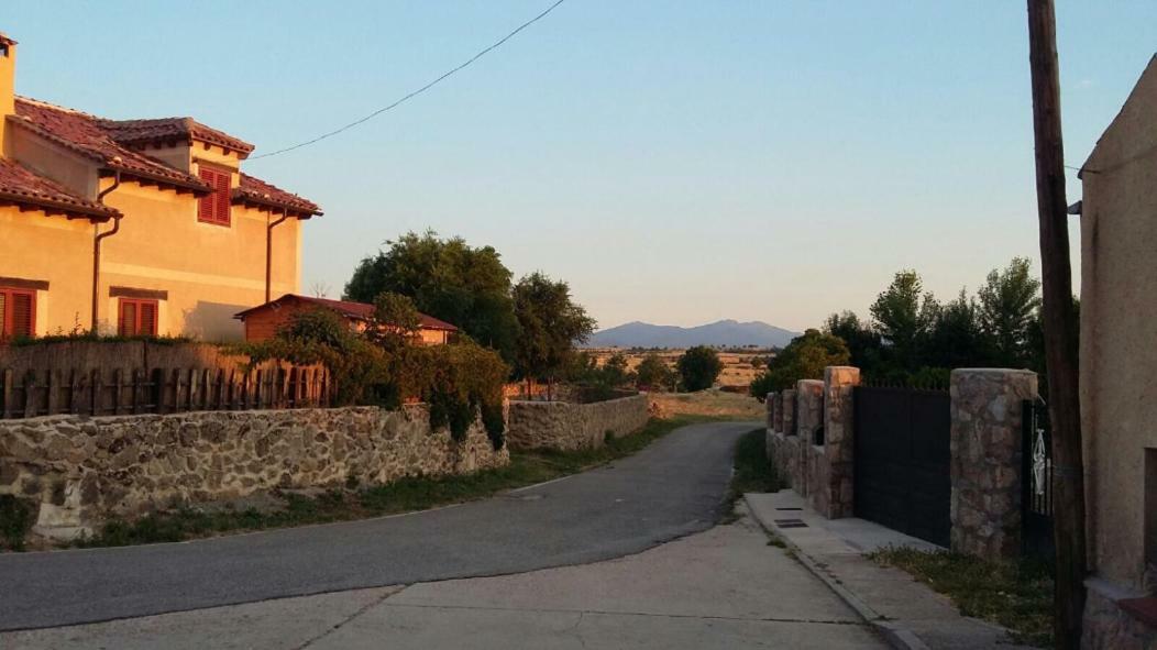 Casa Turistica Para Desconectar Apartman Basardilla Kültér fotó